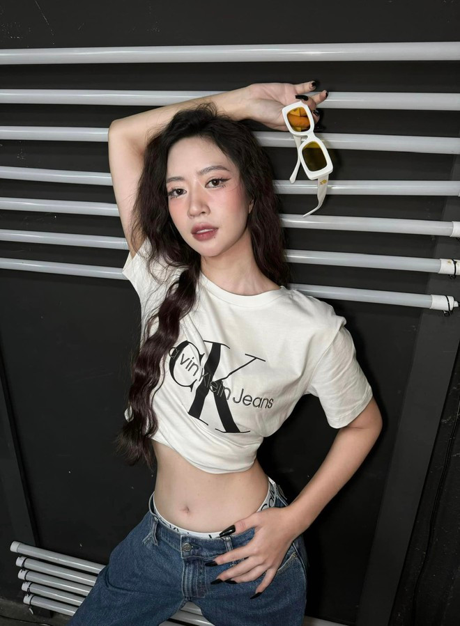 Nhiều người cũng ngay lập tức nhận ra, cô nàng từng là hot girl nóng cùng World Cup cổ vũ đội tuyển Ecuador trong chương trình Nóng cùng World Cup 2022.