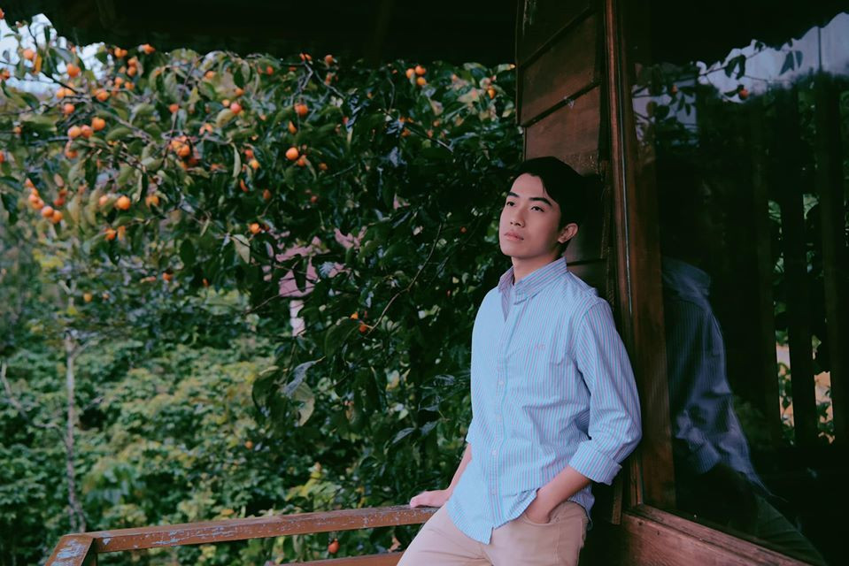 Cris Devil Gamer tên thật là Cris Phan, bắt đầu bước chân vào sự nghiệp làm Youtuber từ năm 2014. Anh được người hâm mộ biết nhờ gương mặt được phong là "Thánh biểu cảm" cùng với phong cách nói chuyện hài hước, có duyên. Hiện kênh Youtube của Cris đang giữ vị trí đầu bảng trong các kênh về stream game.