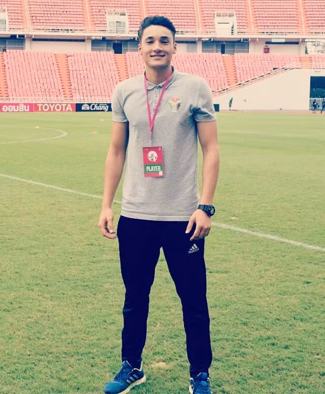 Hiện tại, thủ môn của U23 Jordan được rất nhiều các CLB bóng đá tại Châu Âu chú ý. Anh chàng sở hữu thân hình to con, cao 1m85 cực kỳ nổi trội.
