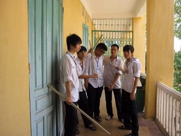 Anh em Trung Anh, Việt Anh cho biết trong tương lai rất muốn được hợp tác với Sơn Tùng MTP và Đen Vâu vì rất hâm mộ hai nam ca sĩ này.