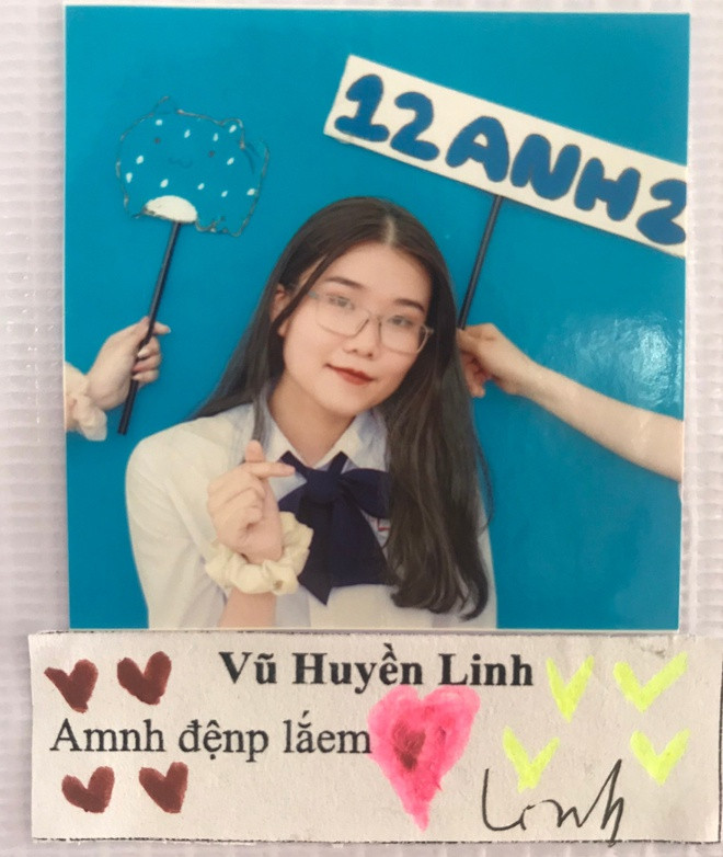 Ngoài Trọng Tuấn đạt giải học sinh giỏi quốc gia, Ngọc Thảo, Khánh Linh được giải 3 cuộc thi hùng biện quốc gia, 2 bạn vào đến tứ kết cuộc thi Trường Teen 2019 và một bạn đạt giải nhì cuộc thi Khoa học kỹ thật quốc gia.