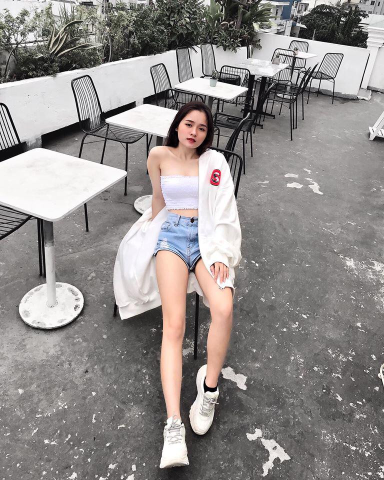 Nhờ nhan sắc xinh đẹp, Anh Thư nhận được đông đảo sự quan tâm theo dõi trên mạng xã hội