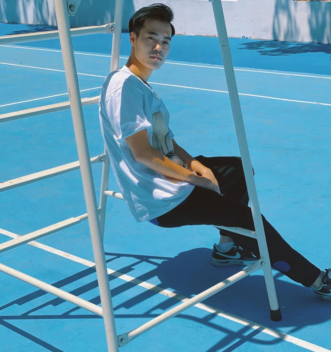 Văn Toàn có phong cách ăn mặc đậm chất Hàn Quốc nhất trong đội hình tuyển Việt Nam.