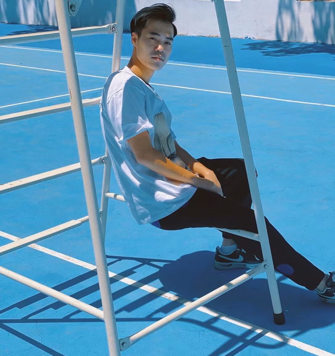 Văn Toàn có phong cách ăn mặc đậm chất Hàn Quốc nhất trong đội hình tuyển Việt Nam.