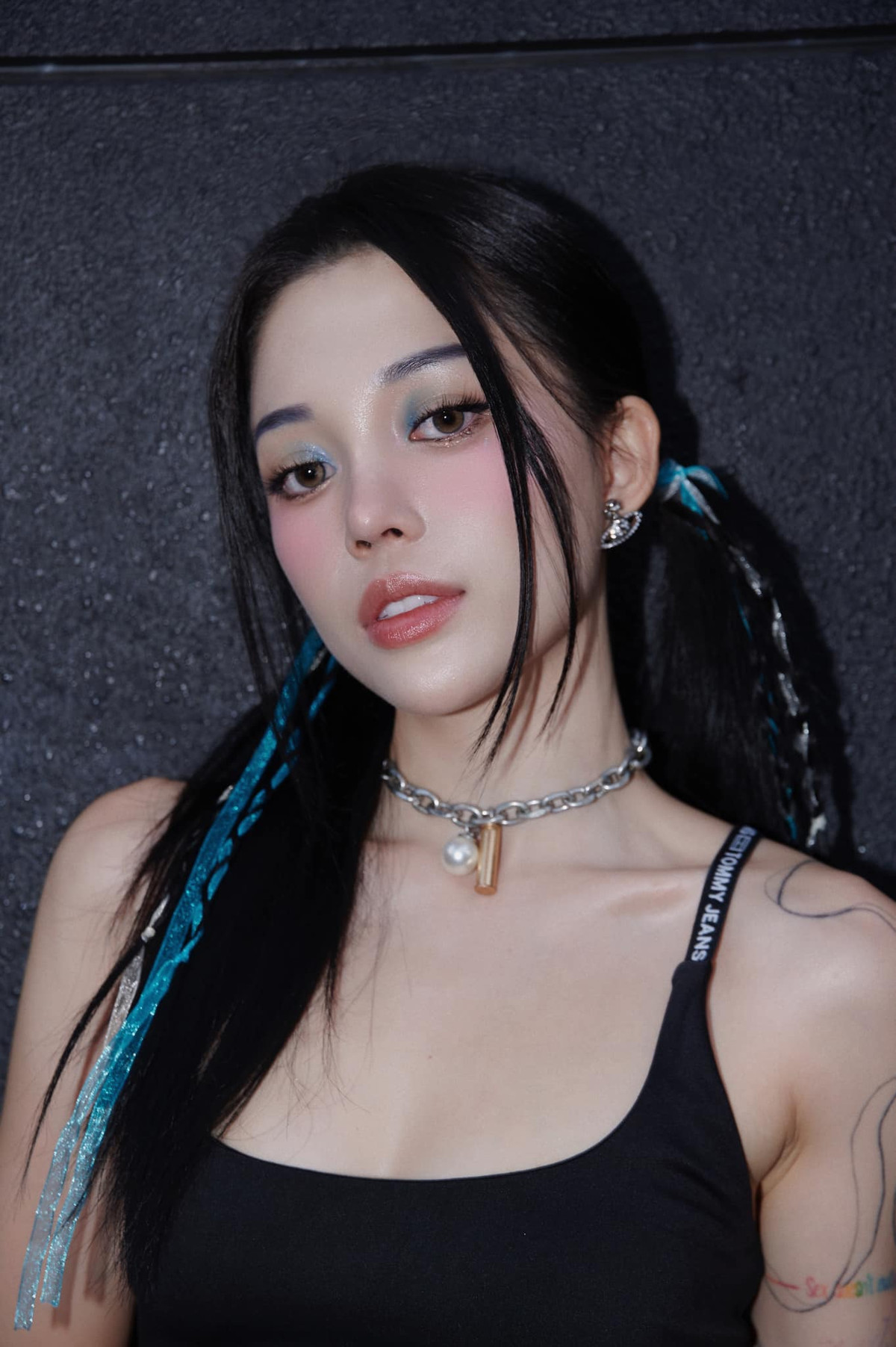 Những bộ ảnh mới lạ và độc đáo của Linh Ngọc Đàm đã được đại đa số khán giả đón nhận và khen ngợi hết lời.