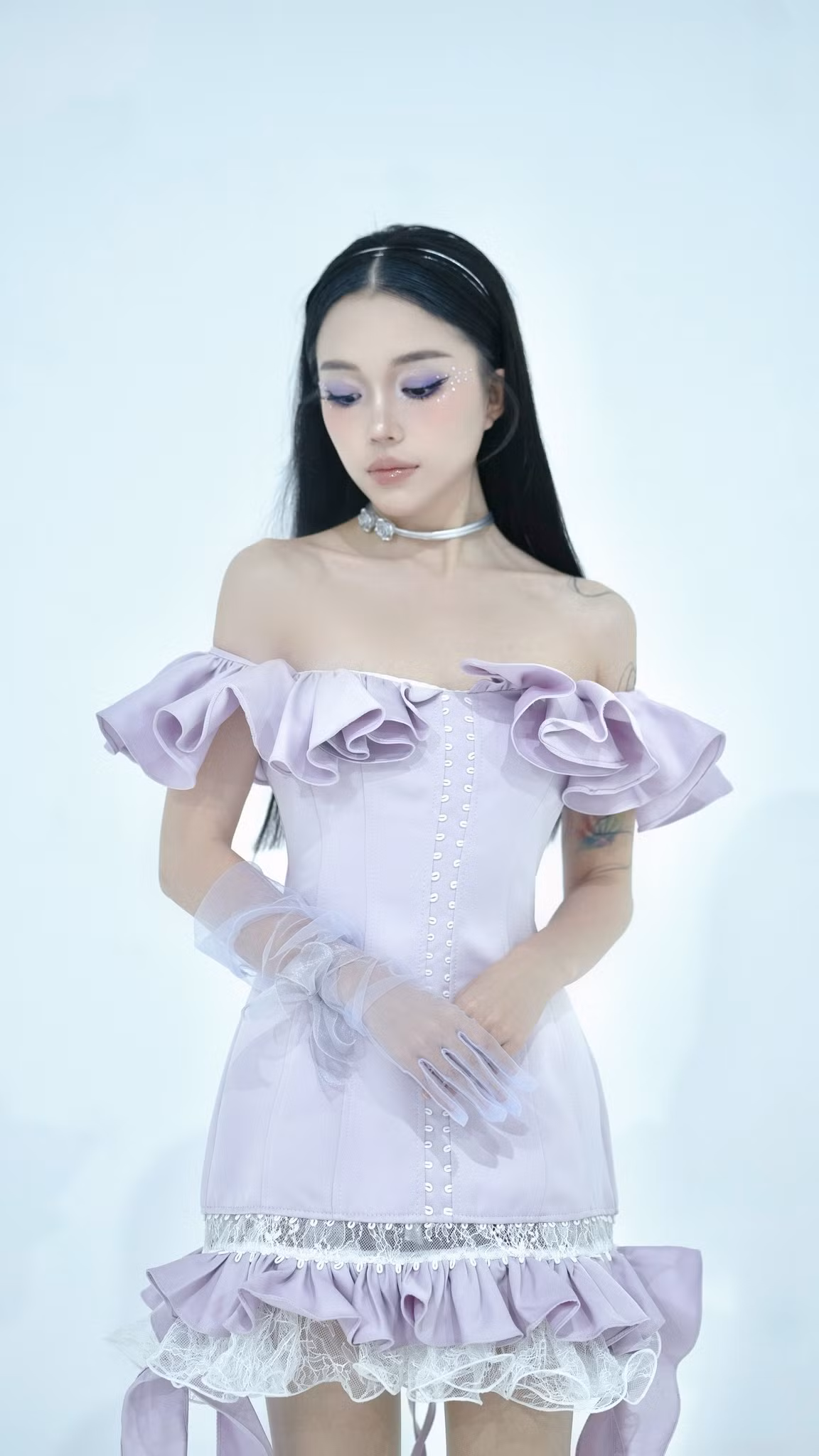 Ở phần bình luận, rất nhiều fan của cô nàng đã để lại bình luận, hết lời ngợi khen tạo hình lần này của Linh.