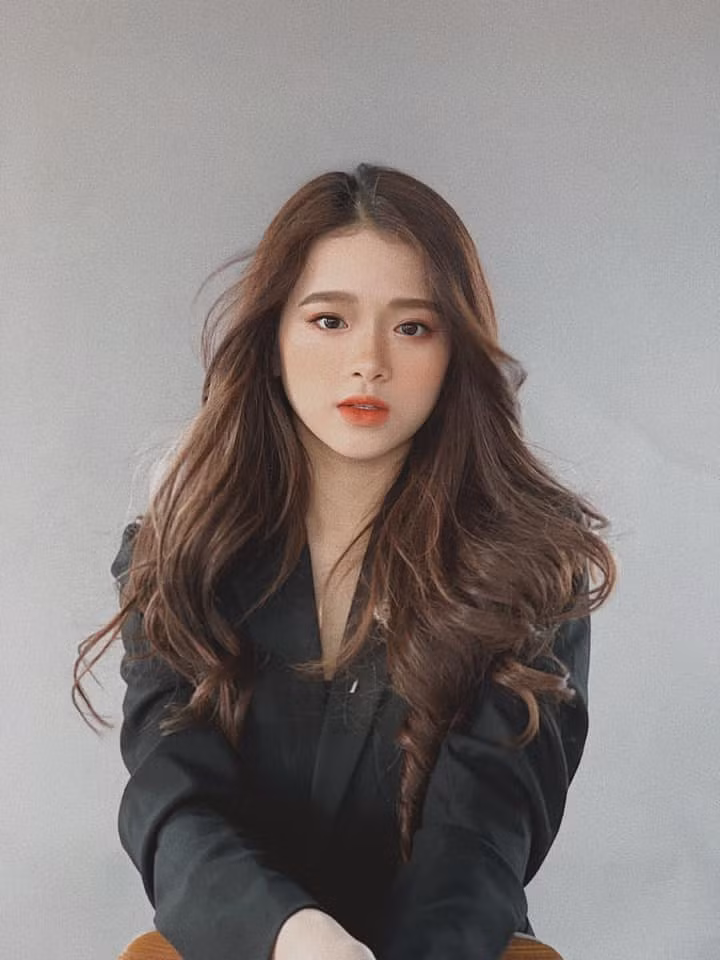 Điển hình là MV cover ca khúc Anh nhà ở đâu thế đạt vị trí top 1 trending YouTuber và có hơn 7,7 triệu lượt xem sau 2 tháng.