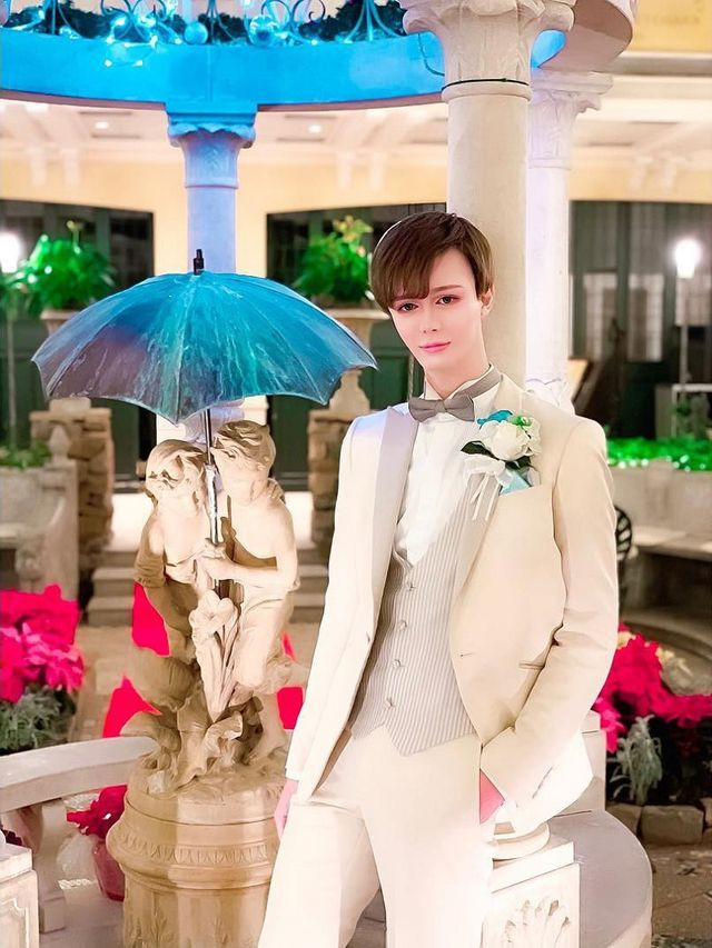 Tuy nhiên, chàng trai Nhật Bản dường như không quan tâm đến lời nhận xét của mọi người. Anh khá cởi mở trong việc chia sẻ bí quyết chăm sóc da và làm đẹp.