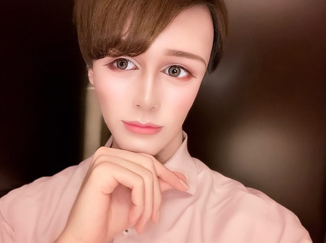 Nhiều khán giả cho rằng khuôn mặt của Matt quá đáng sợ, giống hệt như trong phim hoạt hình với đôi mắt cực kỳ vô hồn và thiếu sức sống.