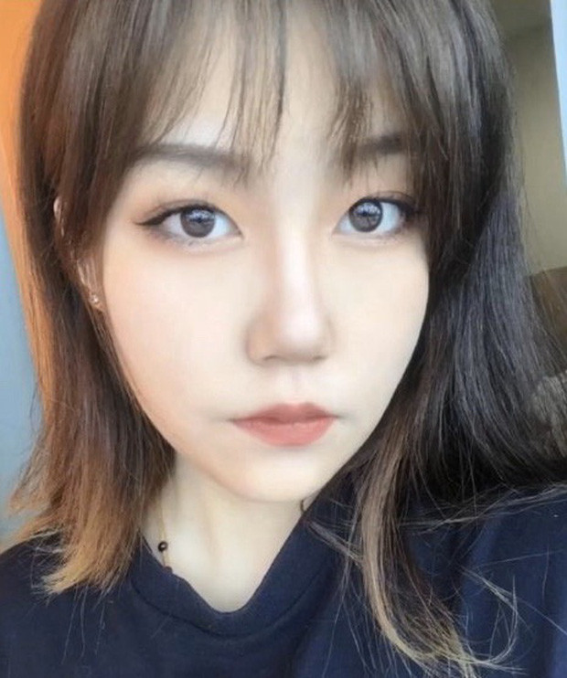 Một chàng thanh niên đã hí hửng khi làm quen được gái xinh sau 27 năm cô đơn. Anh nhanh chóng bày tỏ mong muốn gặp gỡ và tiến xa hơn trong mối quan hệ.