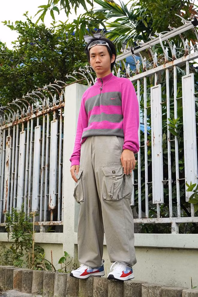 "Thánh lầy" mới nổi có tên là North Sanhanut, đến từ Bangkok (Thái Lan). Anh chàng tốt nghiệp khoa Nghệ thuật trang trí, trường đại học Silpakorn.