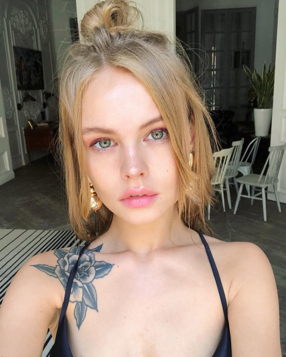 Không chỉ dừng lại với sự nghiệp người mẫu, Anastasiya Scheglova còn thử sức ở mảng diễn xuất khi nhận lời tham gia một số phim ngắn và đóng MV mà nổi bật nhất là vai nữ chính trong MV Tucci của ca sĩ Sasha Santa.