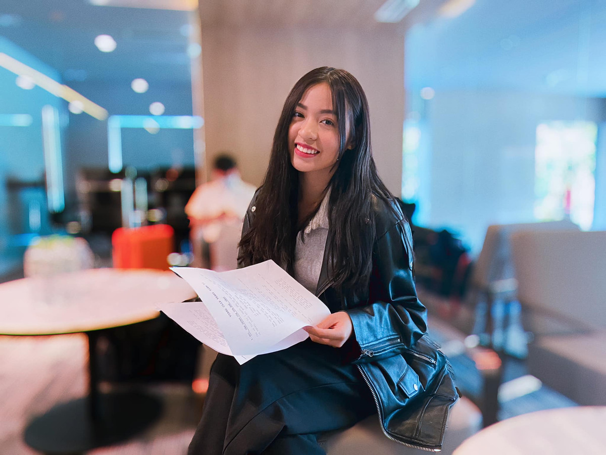 Trước đó, Thanh Tâm từng bị nhận xét là cách nói năng "điệu chảy nước", không phù hợp với lứa tuổi chứ không muốn nói là phản cảm. Đáp trả, hot girl cho biết đây là chất giọng hoàn toàn tự nhiên của bản thân.