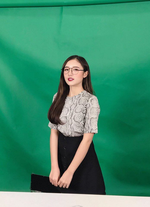 Chỉ một thao tác sơ vin thôi là đã đủ giúp các chị em có chiều cao hạn chế giấu đi nhược điểm ở vóc dáng.