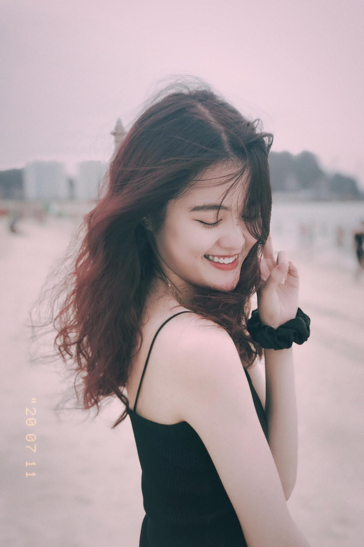 Cô nàng quê Lạng Sơn này đỗ trường Đại học Ngoại thương và ngày càng xinh xắn, mặn mà.