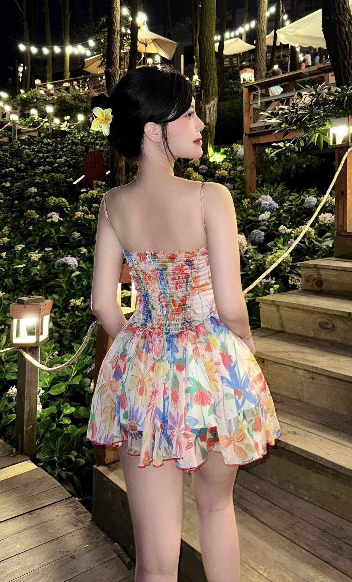 Càng ngày Thủy Tiên càng bị lôi cuốn bởi Liên Minh Huyền Thoại vì đây là game đồng đội, đòi hỏi sự hợp tác ăn ý chứ không chỉ kỹ năng riêng mình.