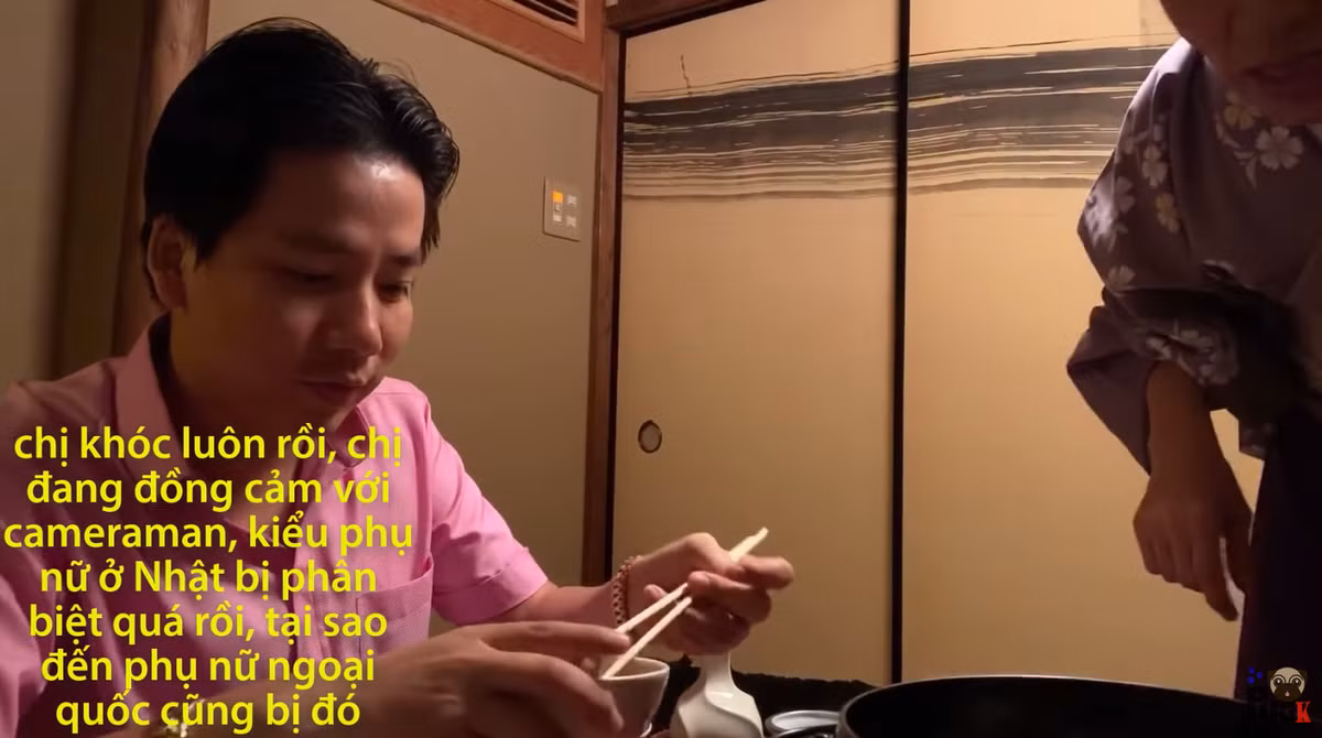 Kem hieu biet, thich the hien Khoa Pug bi to dung chuyen trong clip o Nhat-Hinh-3