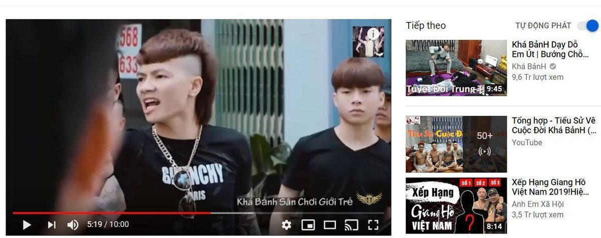 Hay những clip "Khá Bảnh dạy dỗ em út" thu hút hàng triệu view.