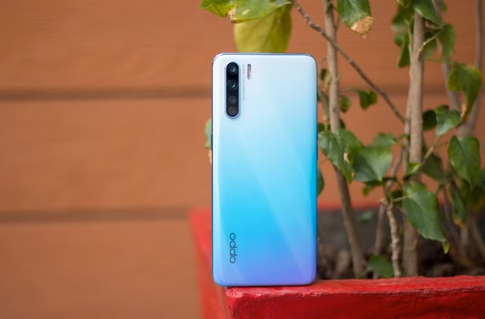 Nhung mau dien thoai duoi 10 trieu tang Valentine, nang nao nhan duoc cung xieu long-Hinh-8