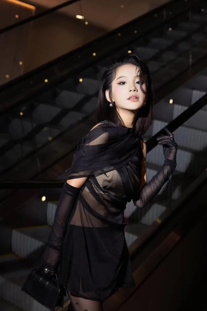 Không chỉ nổi tiếng nhờ danh xưng “hot girl người Tày” và sở hữu hàng triệu lượt follow trên TikTok, Ceri Thu Hà còn ghi dấu ấn nhờ tham gia nhiều phim Việt giờ vàng của VTV như "Thương ngày nắng về", "Món quà của cha"...