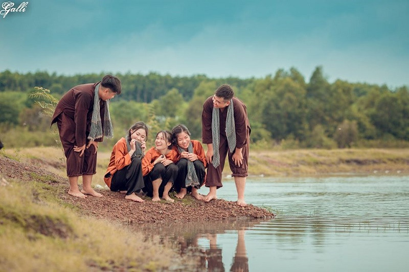 Mỗi người một cá tính, một màu sắc riêng tạo nên kỷ niệm đáng nhớ của quãng đời học sinh.