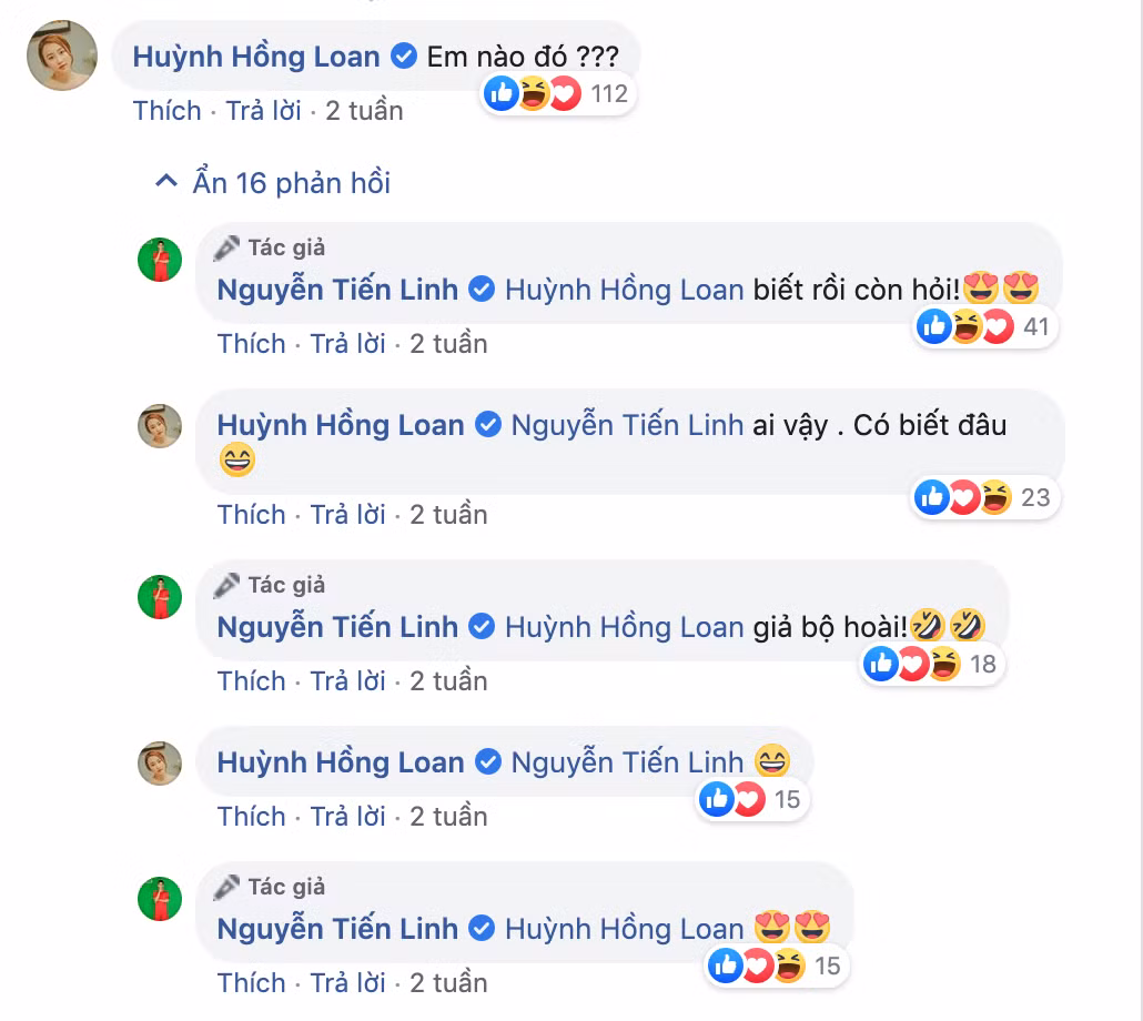 Sau nhiều lần "thả thính" trên trang Facebook của bạn gái, cuối cùng Huỳnh Hồng Loan cũng "dội bom thính" trên trang cá nhân của tiền đạo Tiến Linh. Nhìn những câu trêu đùa qua lại cực tình cảm này, ai cũng đoán rằng cặp đôi đang yêu nhau chứ chẳng phải trong thời gian tìm hiểu như trả lời báo chí trước đó.