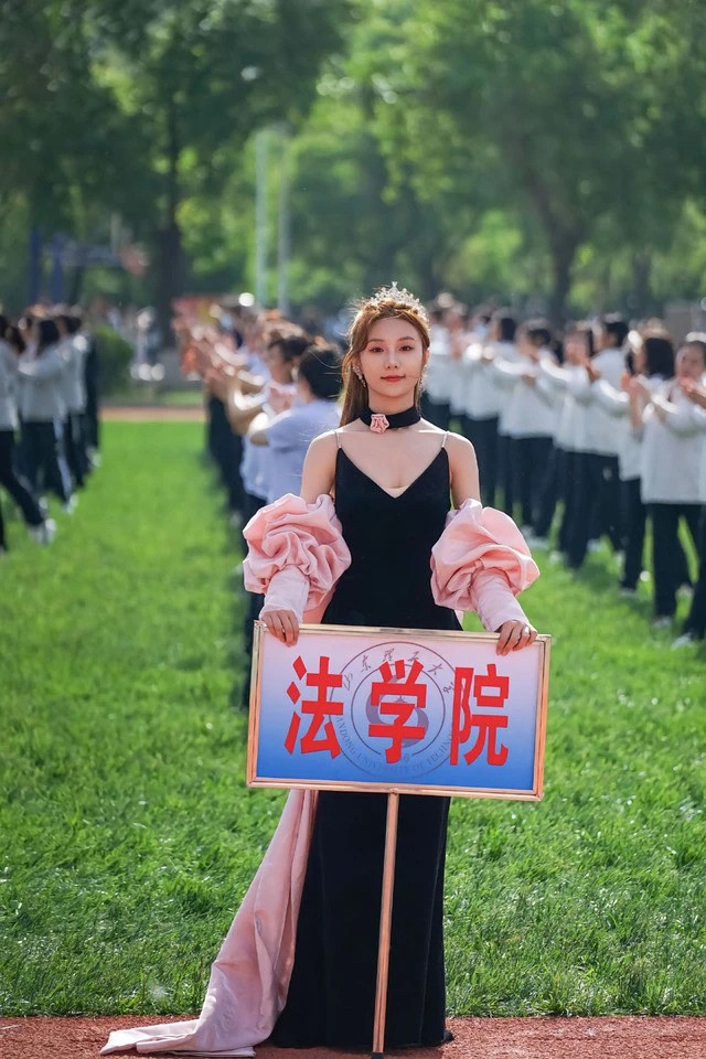 Mỗi người một vẻ mười phân vẹn mười.