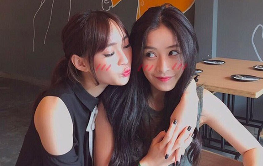 Sun Ht vẫn cứ vui vẻ, thân thiết đi chơi với cả hai như không có chuyện gì xảy ra.