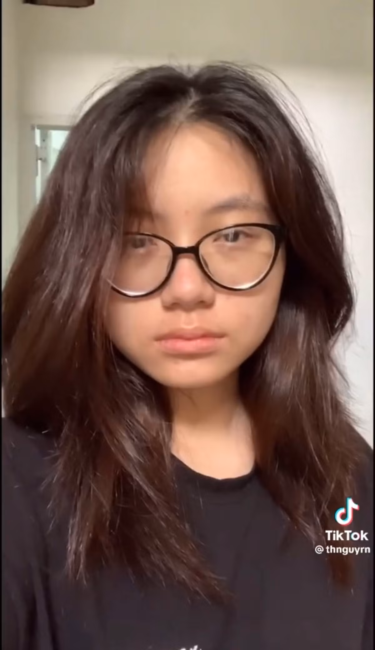 Ngoài ra, các clip khác khi tham gia "thử thách sống thật“cũng trở thành xu hướng và thu hút một lượng tương tác đáng kể từ người xem.