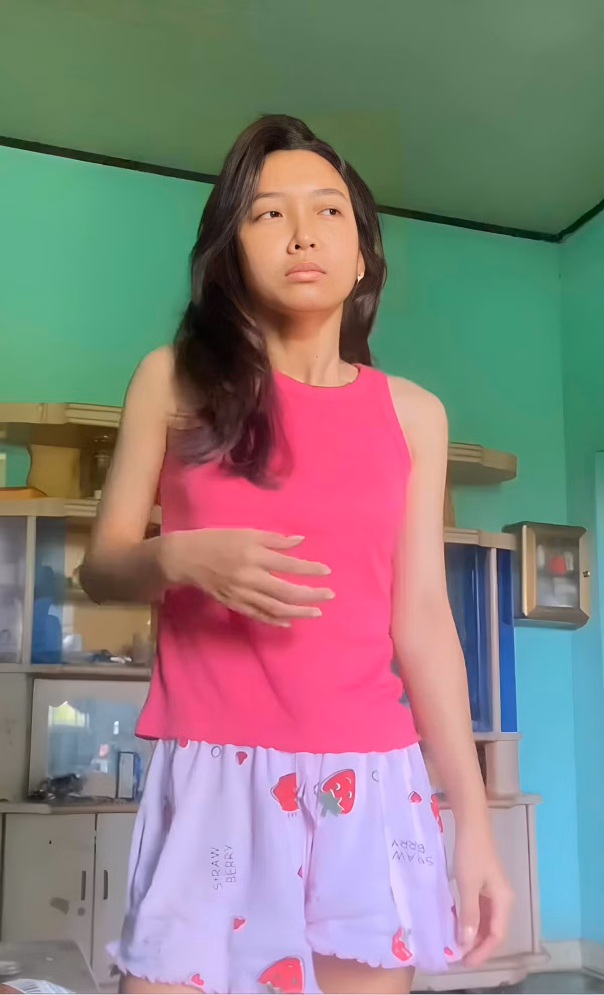 Rất nhiều bình luận khen ngợi các bạn trẻ vì sự đáng yêu, tự tin dám khoe mặt mộc của mình lúc mới ngủ dậy lên mạng xã hội.