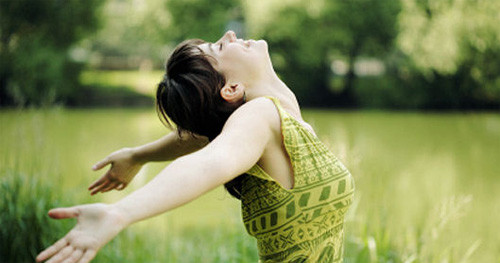 Hãy nhớ rằng đừng để những ám ảnh của mối quan hệ cũ ngăn cản bạn bắt đầu một mối quan hệ mới. Sự thật là không phải ai cũng tồi tệ đâu.