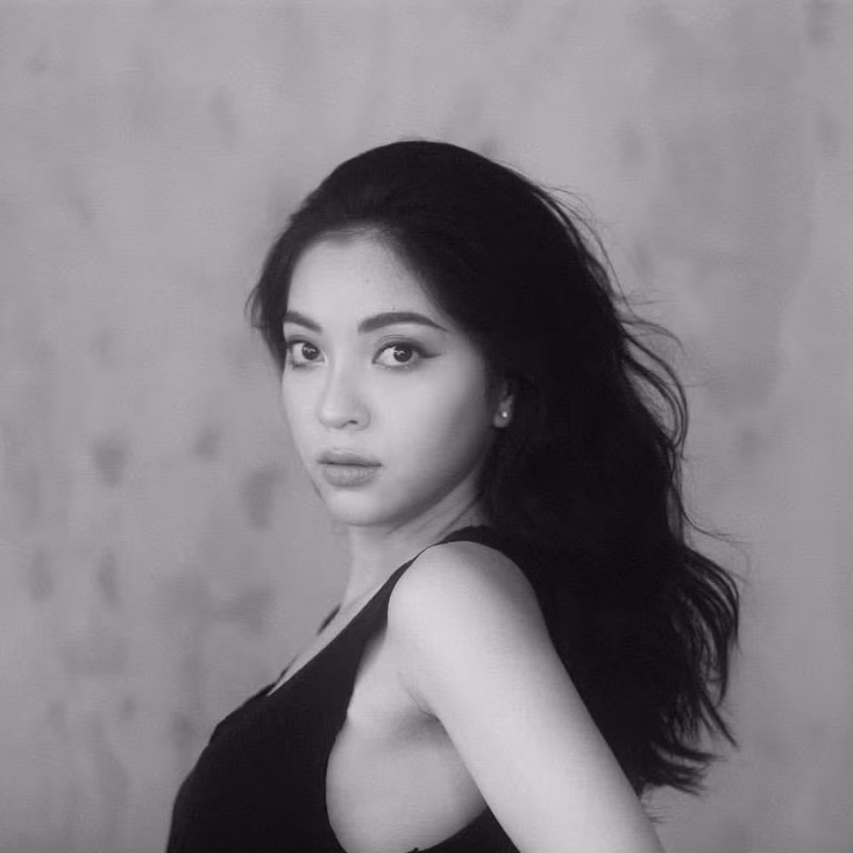 Sau nhiều lần vướng nghi vấn chia tay, Nhật Lê đã chính thức "đường ai nấy đi" với Quang Hải vào đầu năm 2020. Nguồn ảnh: FBNV