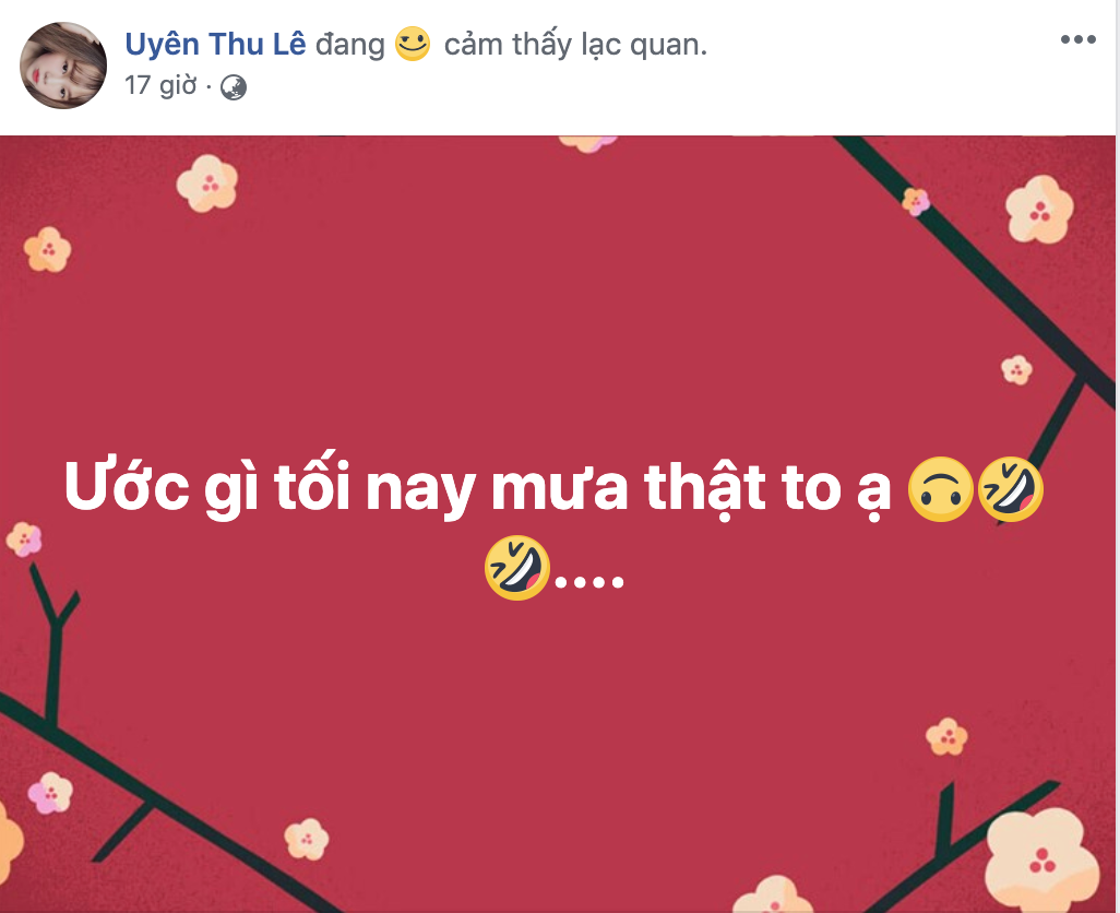 Vừa vướng vào rùm beng tình cảm, tranh cãi cực gắt với bạn gái cũ của Văn Toản nên Lê Thu Uyên nhận được sự quan tâm đặc biệt của người hâm mộ. Do bạn trai ở lại TP HCM trước khi quay lại luyện tập cùng U23 Việt Nam nên hot girl Hải Phòng mong trời mưa bão, không ai đi chơi được trong đêm Noel.