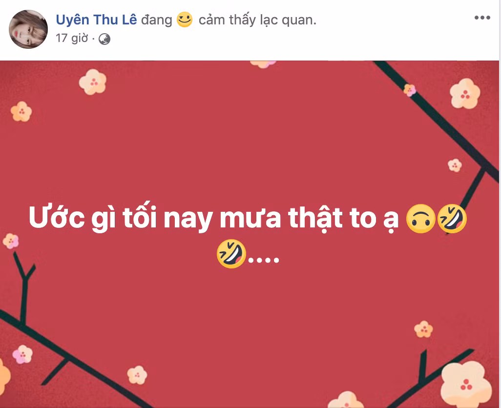 Vừa vướng vào rùm beng tình cảm, tranh cãi cực gắt với bạn gái cũ của Văn Toản nên Lê Thu Uyên nhận được sự quan tâm đặc biệt của người hâm mộ. Do bạn trai ở lại TP HCM trước khi quay lại luyện tập cùng U23 Việt Nam nên hot girl Hải Phòng mong trời mưa bão, không ai đi chơi được trong đêm Noel.