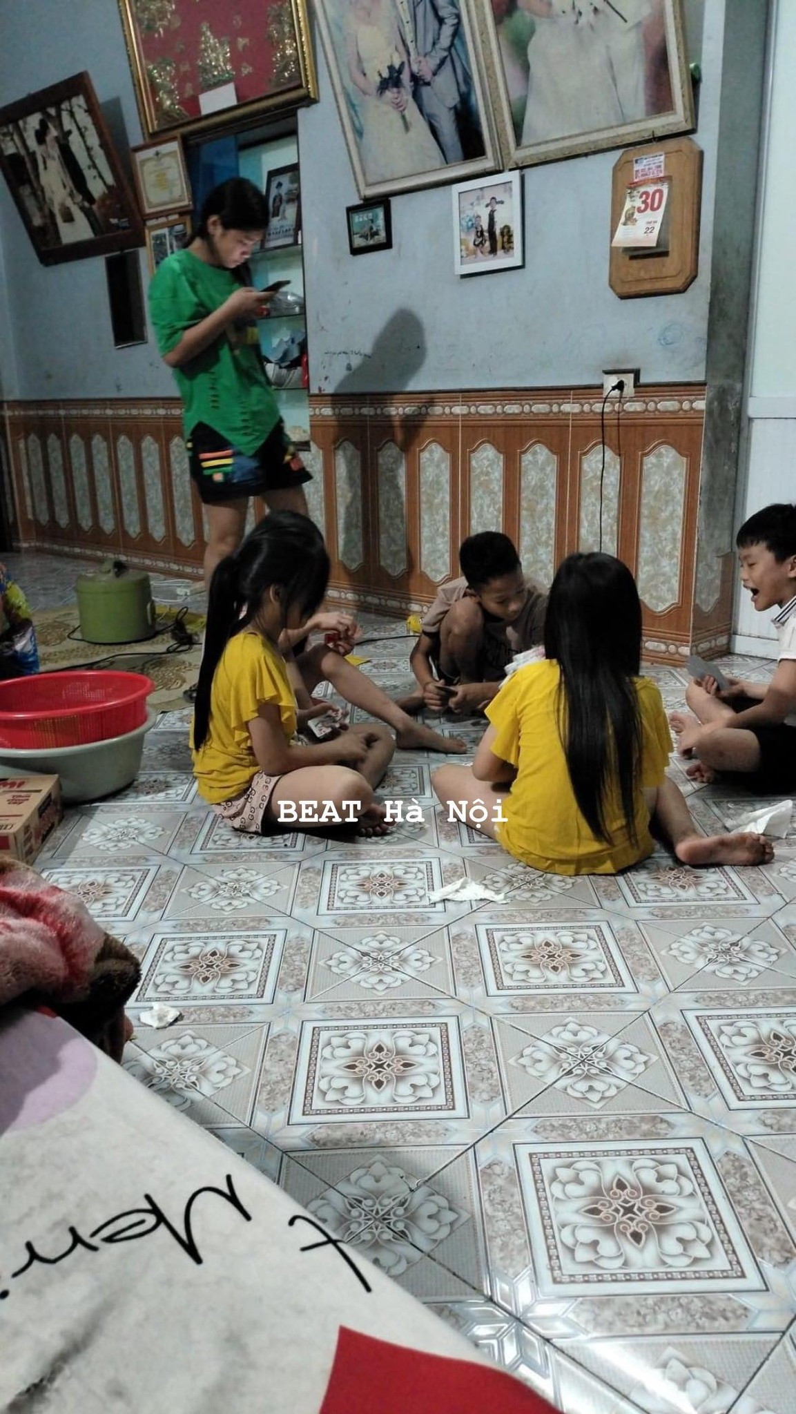 Đại hội "mở sòng" của các cháu.