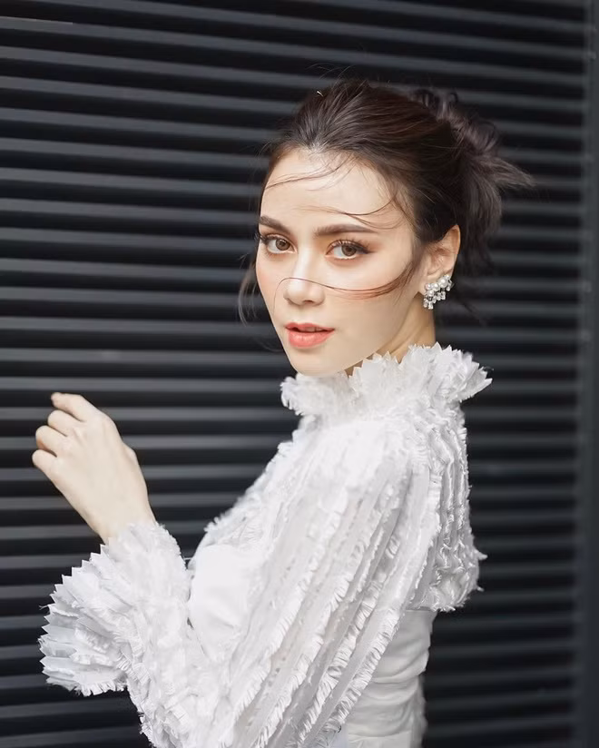 Với lợi thế về ngoại hình, Kanyarat Kattiya rất thành công với sự nghiệp người mẫu dù tuổi đời còn rất trẻ.