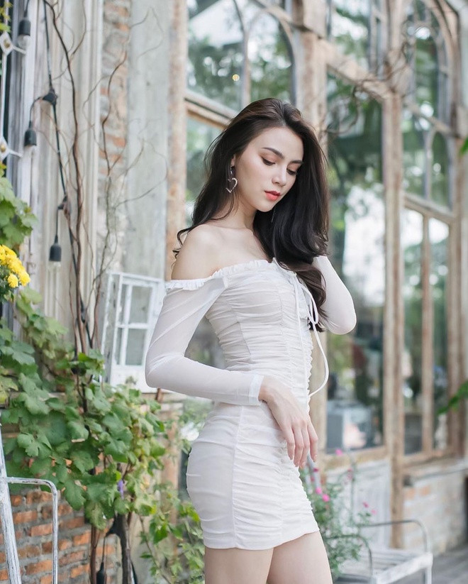 Thái Lan vốn nổi tiếng là một đất nước có nhiều gái xinh, các hot girl ở xứ Chùa Vàng có nét đẹp rất riêng, cá tính chứ không dập khuôn như Trung Quốc hay Hàn Quốc. Bông hồng lai Kanyarat Kattiya (sinh năm 1997) là một trong những gương mặt nổi tiếng trên mạng xã hội nước này.