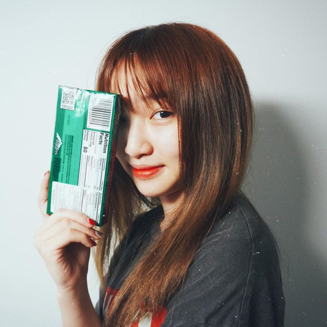 Hiện tại, nữ streamer 9X sở hữu trang cá nhân Facebook lên tới gần 755.000 người theo dõi, Instagram hiện có hơn 92.000 lượt follow và YouTube với hơn 24.000 người đăng ký.