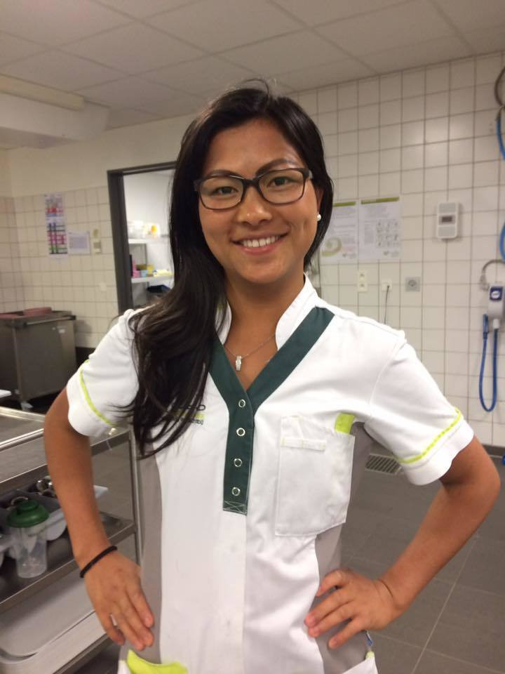 “Co be H'Mong noi tieng Anh nhu gio” duoc vinh danh vi chong Covid-19 o Bi