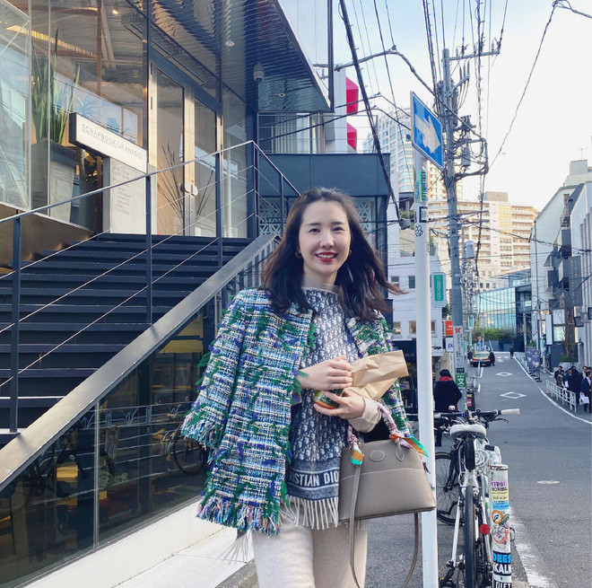 Thông tin này được chính phu nhân Taobao công khai khi cô chỉ đích danh và dằn mặt kẻ thứ 3. Thông tin này khiến "Tuesday" Trương Đại Dịch gặp tổn thất không nhỏ về kinh tế.