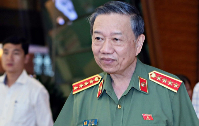 Bo Cong an phoi hop voi Nhat dieu tra nghi van can bo nhan hoi lo 5,4 ty