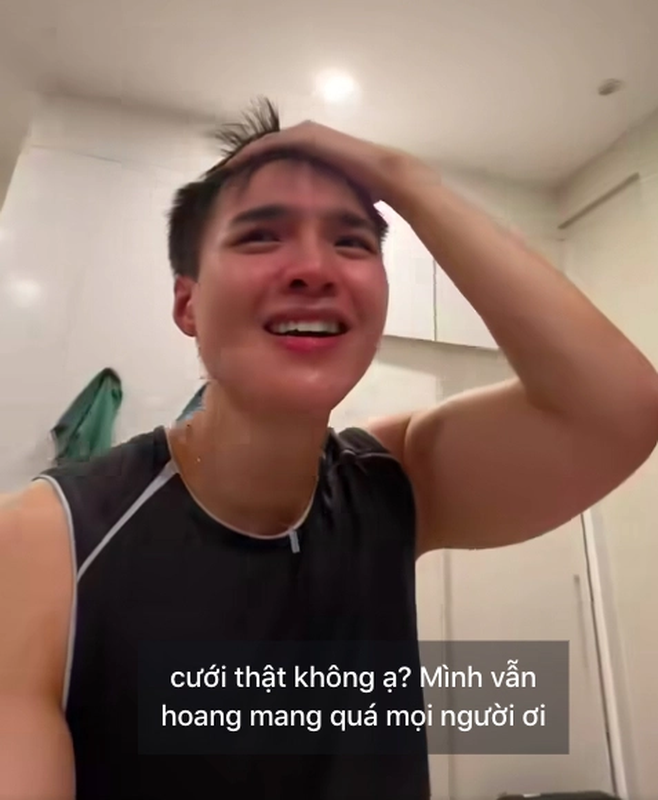 Trước đó, Tiktoker Tun Phạm đã phải đăng đàn, nhờ cộng đồng mạng xác minh hộ khi nhận được thông tin Phạm Thoại sắp cưới vợ.