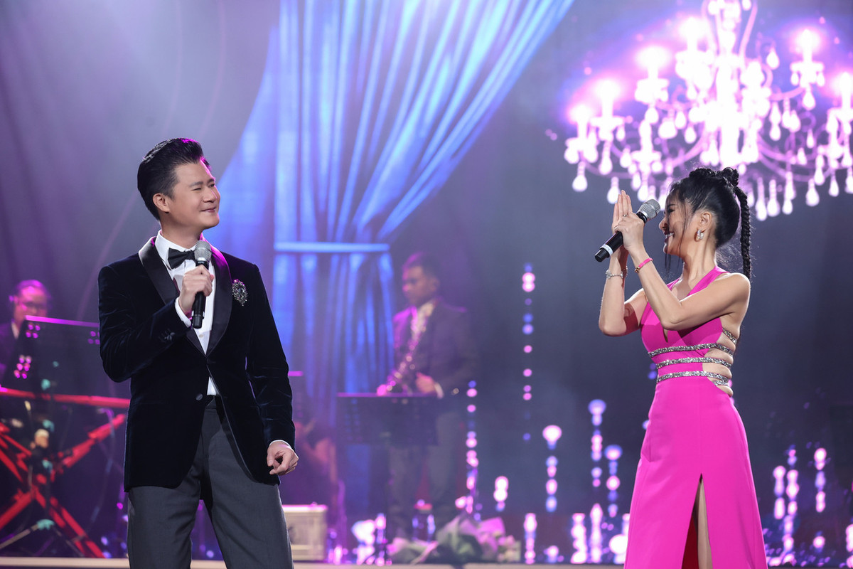 Hồng Nhung và Quang Dũng là 1 cặp đôi ăn ý trên sân khấu