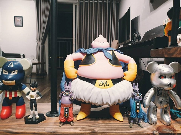 "Luôn thấy tan hết mệt mỏi khi mở cửa bước chân vào công ty và được nhìn các em yêu của mình" - Nam nhạc sĩ chia sẻ về thú chơi đắt đỏ của bản thân.