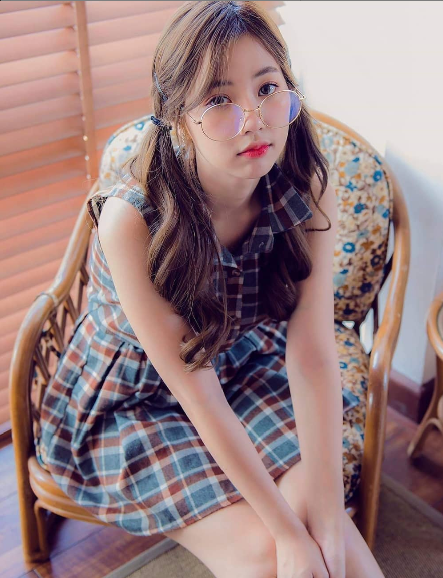 Bên cạnh làm mẫu ảnh, Nilawan được mời tham gia vào một số dự án phim học đường, phim ngắn ở xứ Chùa Vàng.