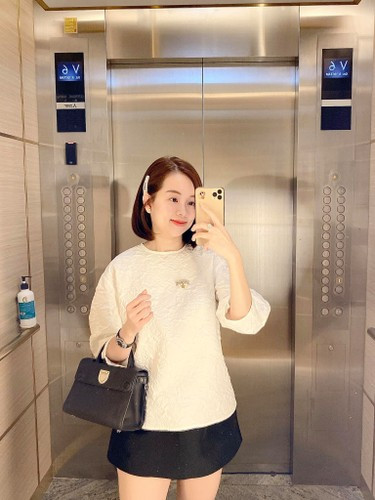 Những bài tập như nâng tạ, đi bộ, tập dây thừng… đều được Ly Kute thực hiện một cách chuyên nghiệp.