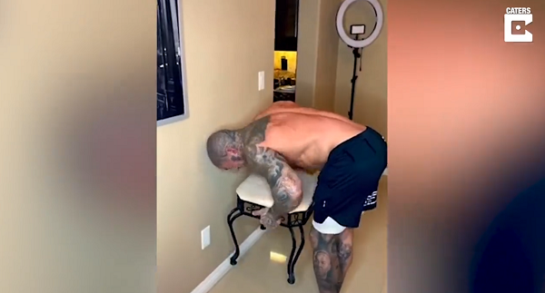 Thu hút một lượng tham gia lớn nhưng hot trend nâng ghế không hề dễ thực hiện và đặc biệt, phụ nữ có tỉ lệ thực hiện thành công nhiều hơn là so với nam giới.