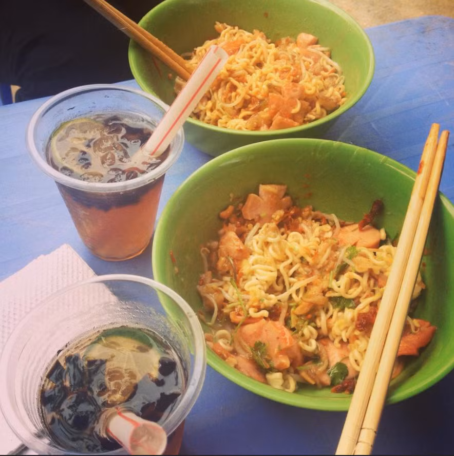 Dao mot vong cac truong cap 3 Ha Noi le la an vat du mon-Hinh-3