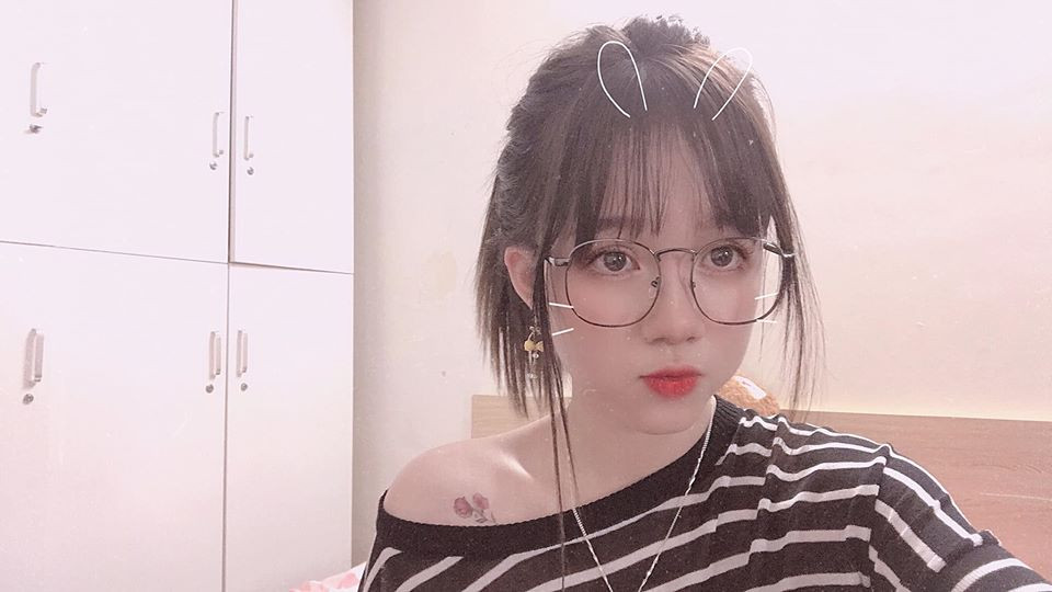 Streamer sinh năm 1999 rất nổi tiếng trên mạng xã hội Tik Tok với gần 2 triệu lượt theo dõi.