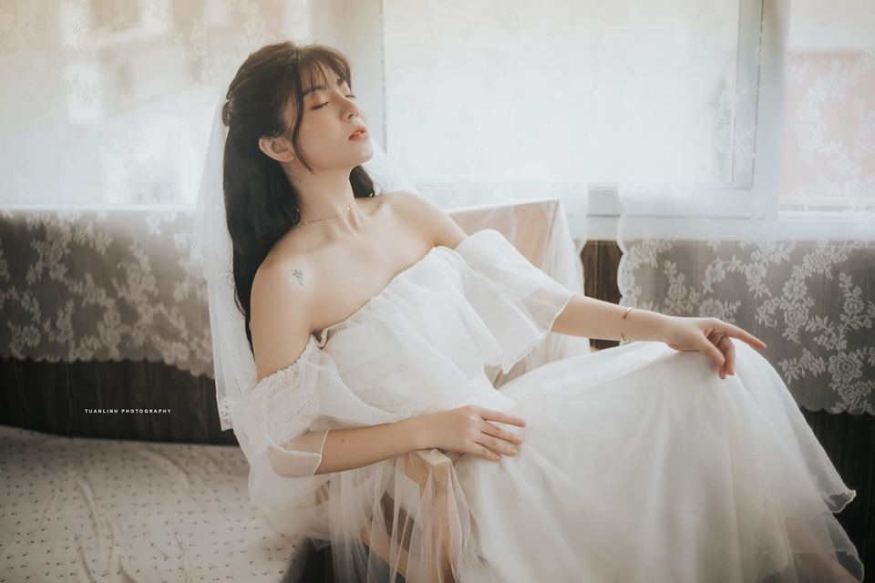 Không chỉ mê game, nữ streamer còn yêu thích bóng đá và là một fan cuồng nhiệt của đội bóng Real Madrid.